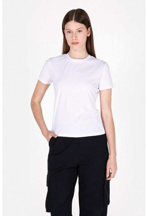 Tricou cu decolteu la baza gatului si model uni-FEMEI/IMBRACAMINTE/Tricouri si maiouri-IMBRACAMINTE/Tricouri si maiouri