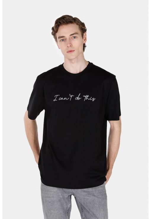 Tricou cu decolteu la baza gatului si text-BARBATI/IMBRACAMINTE/Tricouri si maiouri-IMBRACAMINTE/Tricouri si maiouri