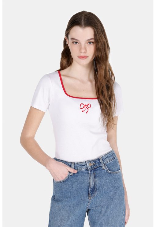 Tricou cu decolteu patrat-FEMEI/IMBRACAMINTE/Tricouri si maiouri-IMBRACAMINTE/Tricouri si maiouri