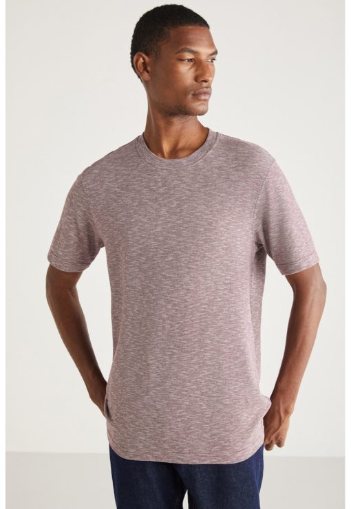 Tricou cu decolteu rotund-BARBATI/IMBRACAMINTE/Tricouri si maiouri-IMBRACAMINTE/Tricouri si maiouri