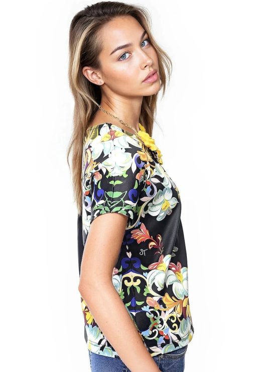 Tricou cu decolteu rotund si model floral-FEMEI/IMBRACAMINTE/Tricouri si maiouri-IMBRACAMINTE/Tricouri si maiouri