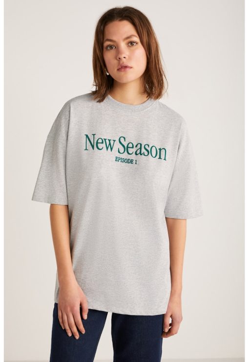 Tricou cu imprimeu text Nephele-FEMEI/IMBRACAMINTE/Tricouri si maiouri-IMBRACAMINTE/Tricouri si maiouri