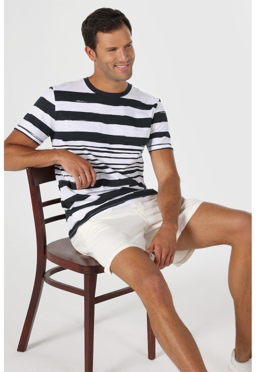 Tricou de bumbac cu dungi-BARBATI/IMBRACAMINTE/Tricouri si maiouri-IMBRACAMINTE/Tricouri si maiouri