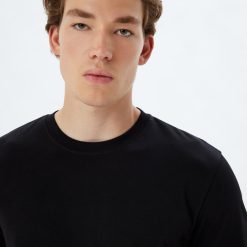Tricou din bumbac cu model uni-BARBATI/IMBRACAMINTE/Tricouri si maiouri-IMBRACAMINTE/Tricouri si maiouri