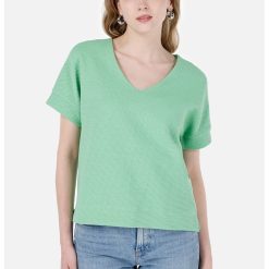 Tricou lejer cu decolteu in V si aspect texturat-FEMEI/IMBRACAMINTE/Tricouri si maiouri-IMBRACAMINTE/Tricouri si maiouri