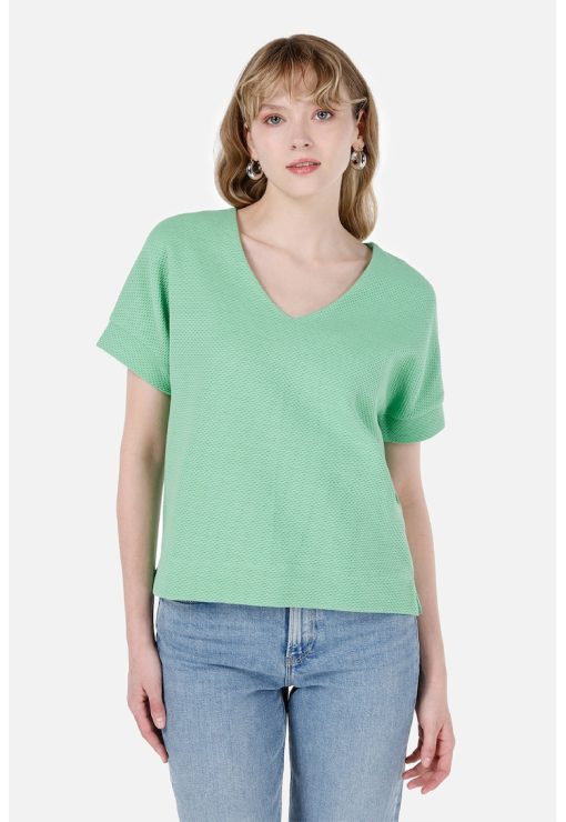 Tricou lejer cu decolteu in V si aspect texturat-FEMEI/IMBRACAMINTE/Tricouri si maiouri-IMBRACAMINTE/Tricouri si maiouri