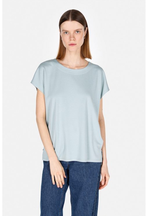 Tricou lejer cu decolteu la baza gatului-FEMEI/IMBRACAMINTE/Tricouri si maiouri-IMBRACAMINTE/Tricouri si maiouri