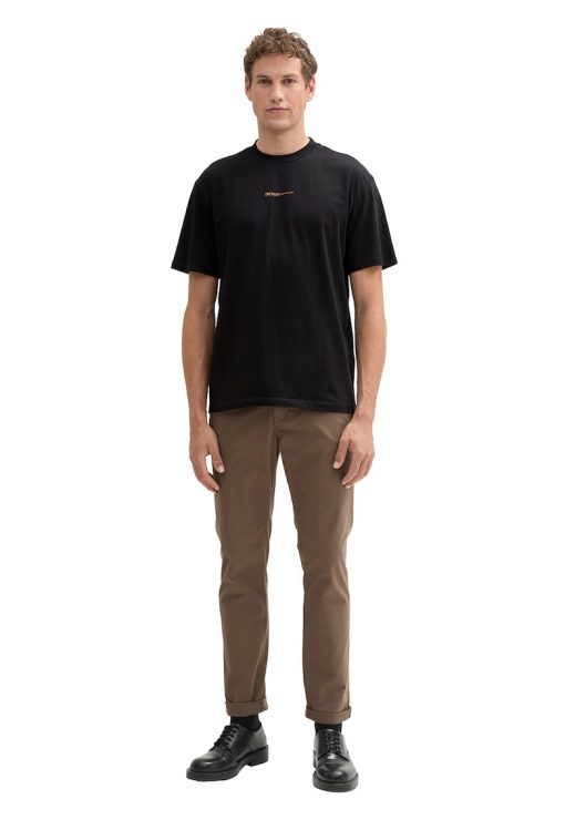 Tricou lejer cu decolteu la baza gatului-BARBATI/IMBRACAMINTE/Tricouri si maiouri-IMBRACAMINTE/Tricouri si maiouri