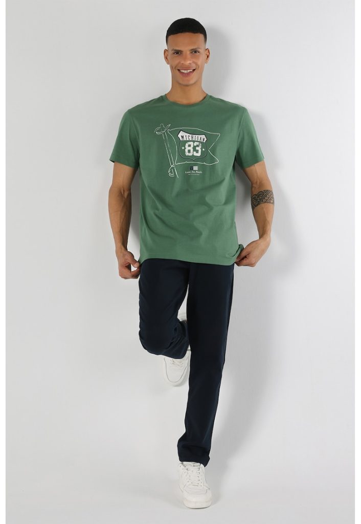 Tricou lejer de bumbac-BARBATI/IMBRACAMINTE/Tricouri si maiouri-IMBRACAMINTE/Tricouri si maiouri