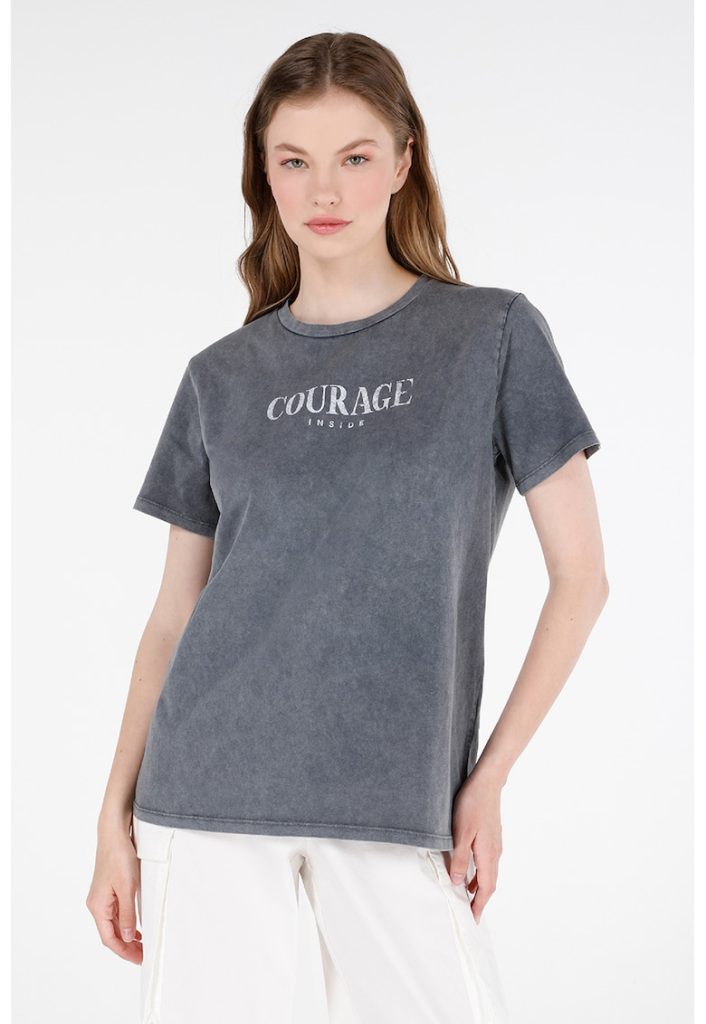 Tricou regular fit cu imprimeu text-FEMEI/IMBRACAMINTE/Tricouri si maiouri-IMBRACAMINTE/Tricouri si maiouri