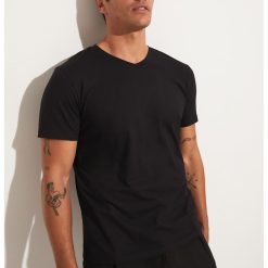 Tricou slim fit cu decolteu in V-BARBATI/IMBRACAMINTE/Tricouri si maiouri-IMBRACAMINTE/Tricouri si maiouri