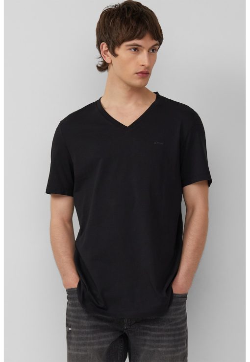 Tricou uni cu decolteu in V-BARBATI/IMBRACAMINTE/Tricouri si maiouri-IMBRACAMINTE/Tricouri si maiouri