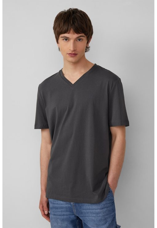 Tricou uni cu decolteu in V-BARBATI/IMBRACAMINTE/Tricouri si maiouri-IMBRACAMINTE/Tricouri si maiouri