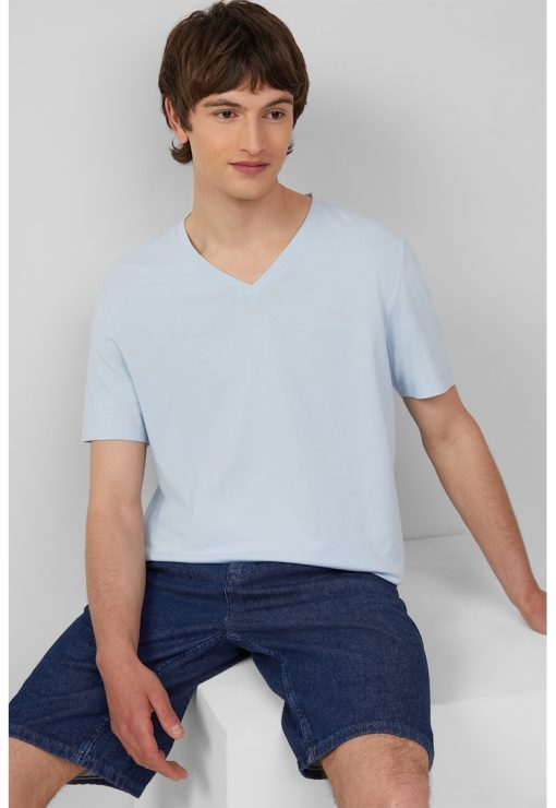 Tricou uni cu decolteu in V-BARBATI/IMBRACAMINTE/Tricouri si maiouri-IMBRACAMINTE/Tricouri si maiouri