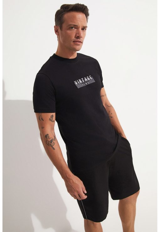 Bermude uni cu snur-BARBATI/IMBRACAMINTE/Pantaloni si colanti-IMBRACAMINTE/Pantaloni si colanti