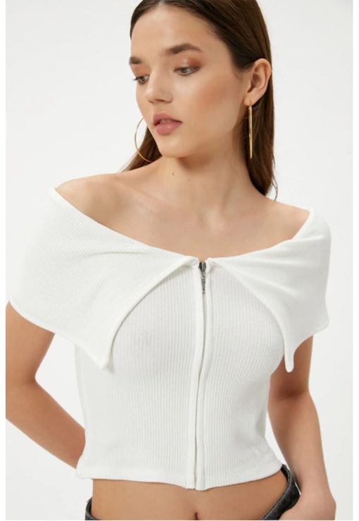 Bluza crop cu decolteu pe umeri-FEMEI/IMBRACAMINTE/Bluze-IMBRACAMINTE/Bluze