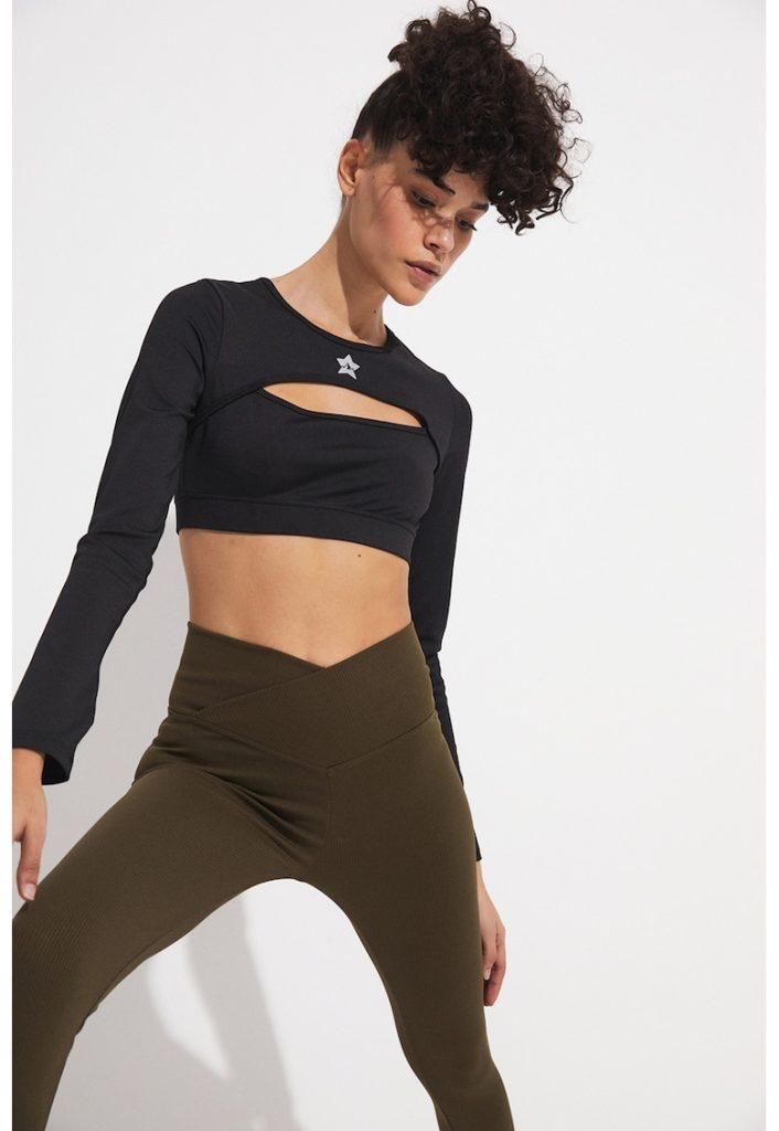 Bluza crop cu maneci lungi si decupaj frontal-FEMEI/IMBRACAMINTE/Bluze-IMBRACAMINTE/Bluze