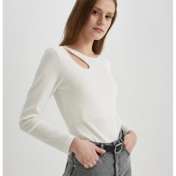 Bluza cu decupaj asimetric-FEMEI/IMBRACAMINTE/Bluze-IMBRACAMINTE/Bluze