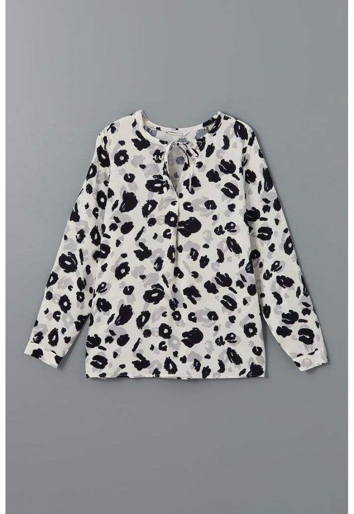 Bluza cu model-FEMEI/IMBRACAMINTE/Bluze-IMBRACAMINTE/Bluze