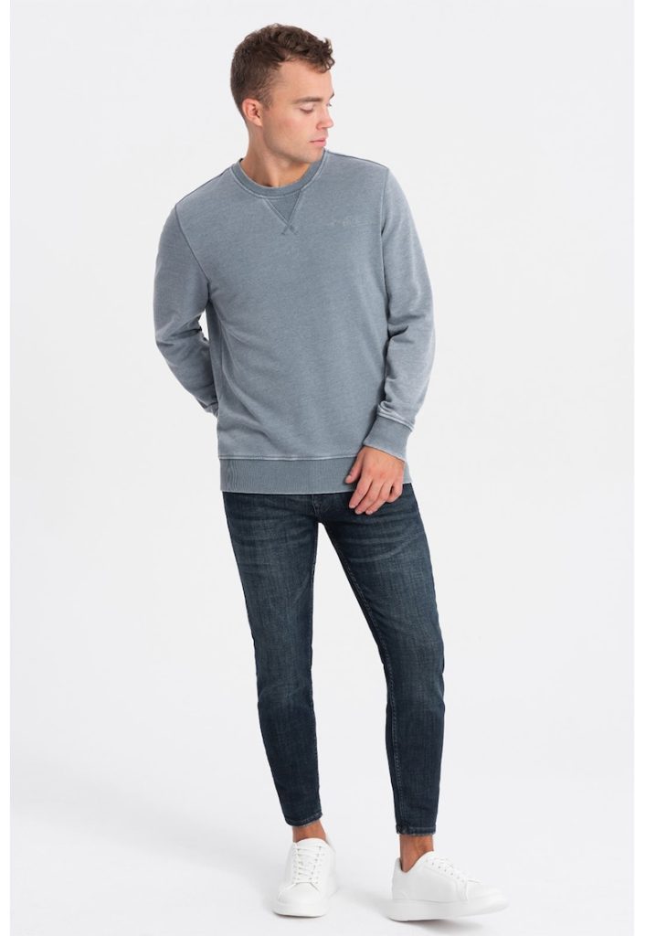 Bluza de trening cu decolteu la baza gatului si model uni-BARBATI/IMBRACAMINTE/Hanorace-IMBRACAMINTE/Hanorace