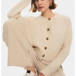 Cardigan crop cu nasturi-FEMEI/IMBRACAMINTE/Pulovere si cardigane-IMBRACAMINTE/Pulovere si cardigane