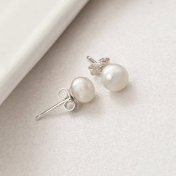 Cercei Perlati – Picaturi Albe de Eleganta - Argint 925-Colectii >> Comori Perlate >> Noutati