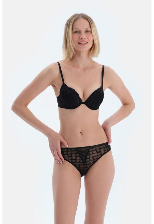Chiloti semitransparenti cu detalii stralucitoare-FEMEI/IMBRACAMINTE/Lenjerie intima-IMBRACAMINTE/Lenjerie intima