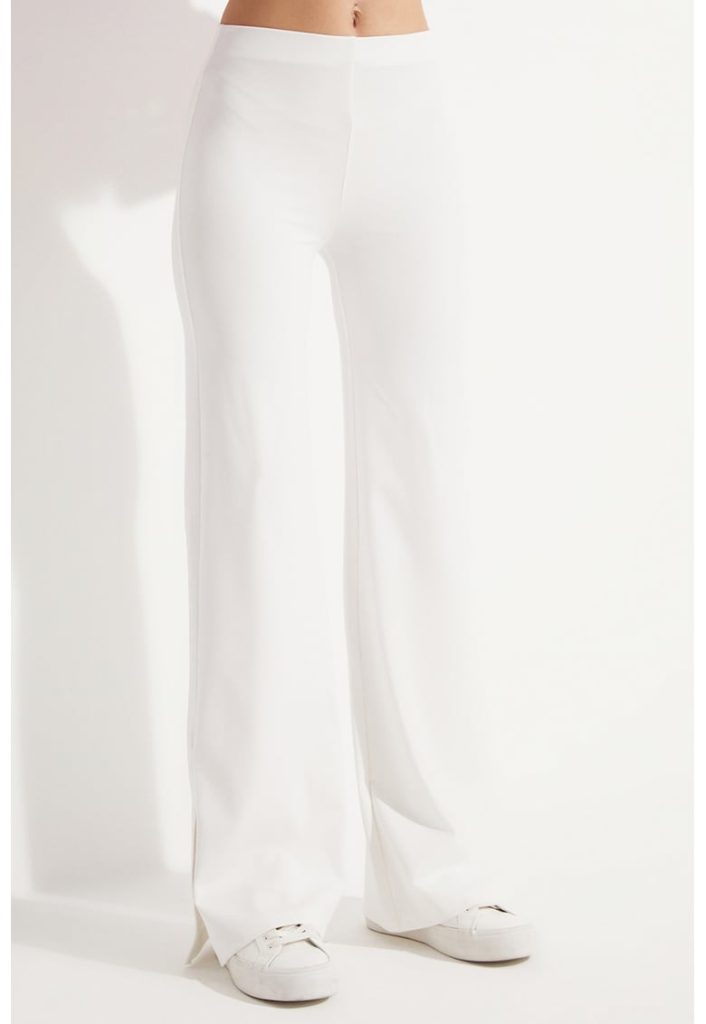 Pantaloni cu croiala ampla si model uni-FEMEI/IMBRACAMINTE/Pantaloni si colanti-IMBRACAMINTE/Pantaloni si colanti