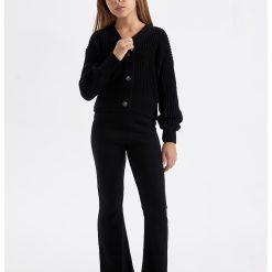 Pantaloni evazati tricotati fin - cu talie inalta-FETE/IMBRACAMINTE/Blugi-IMBRACAMINTE/Blugi