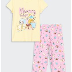 Pijama cu maneci scurte si imprimeu grafic-FETE/IMBRACAMINTE/Pijamale si halate de baie-IMBRACAMINTE/Pijamale si halate de baie