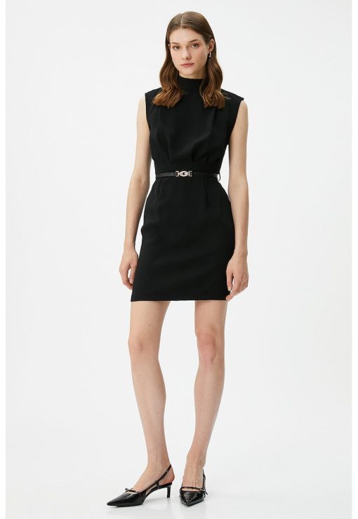 Rochie cambrata cu guler scurt-FEMEI/IMBRACAMINTE/Rochii-IMBRACAMINTE/Rochii