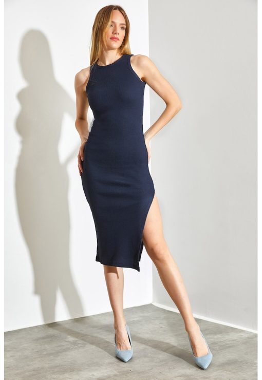 Rochie cambrata cu slit lateral-FEMEI/IMBRACAMINTE/Rochii-IMBRACAMINTE/Rochii