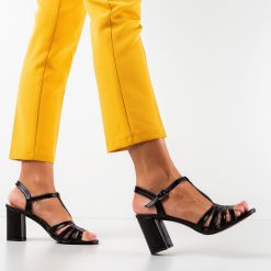 Sandale cu toc Zakk Negre 2