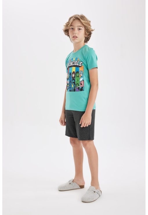 Set de tricou cu imprimeu Marvel si pantaloni scurti-BAIETI/IMBRACAMINTE/Seturi de imbracaminte-IMBRACAMINTE/Seturi de imbracaminte