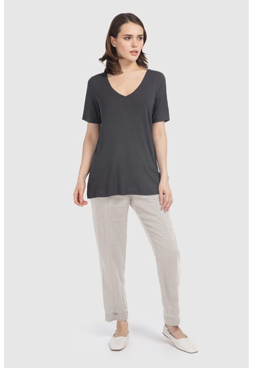 Tricou cu decolteu in V si striatii-FEMEI/IMBRACAMINTE/Tricouri si maiouri-IMBRACAMINTE/Tricouri si maiouri