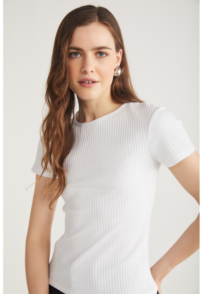 Tricou cu decolteu la baza gatului si aspect striat-FEMEI/IMBRACAMINTE/Tricouri si maiouri-IMBRACAMINTE/Tricouri si maiouri