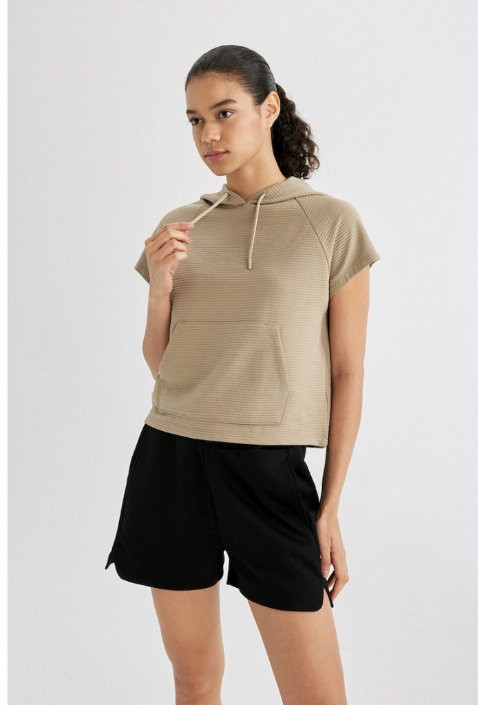 Tricou cu gluga si aspect striat-FEMEI/IMBRACAMINTE/Tricouri si maiouri-IMBRACAMINTE/Tricouri si maiouri