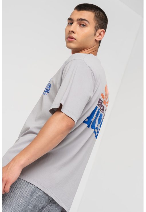 Tricou de bumbac cu decolteu la baza gatului si imprimeu pe spate-BARBATI/IMBRACAMINTE/Tricouri si maiouri-IMBRACAMINTE/Tricouri si maiouri