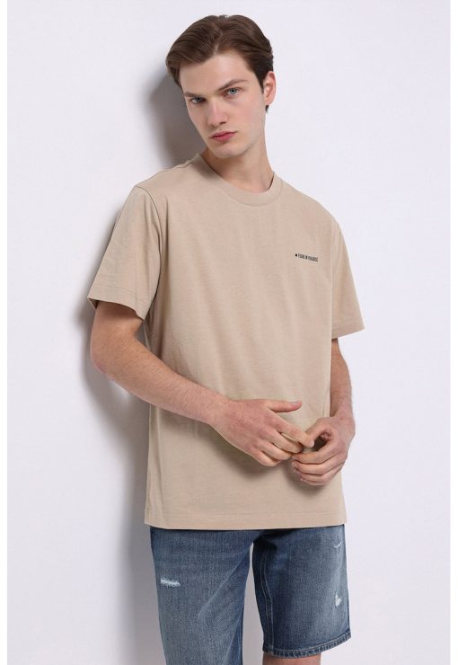Tricou din bumbac cu imprimeu grafic si text pe partea din spate-BARBATI/IMBRACAMINTE/Tricouri si maiouri-IMBRACAMINTE/Tricouri si maiouri