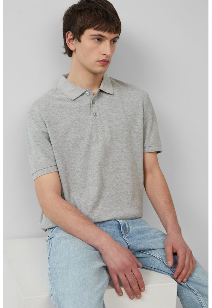 Tricou polo cu model uni-BARBATI/IMBRACAMINTE/Tricouri si maiouri-IMBRACAMINTE/Tricouri si maiouri