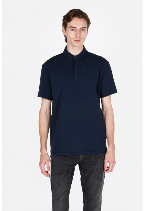 Tricou polo cu model uni-BARBATI/IMBRACAMINTE/Tricouri si maiouri-IMBRACAMINTE/Tricouri si maiouri