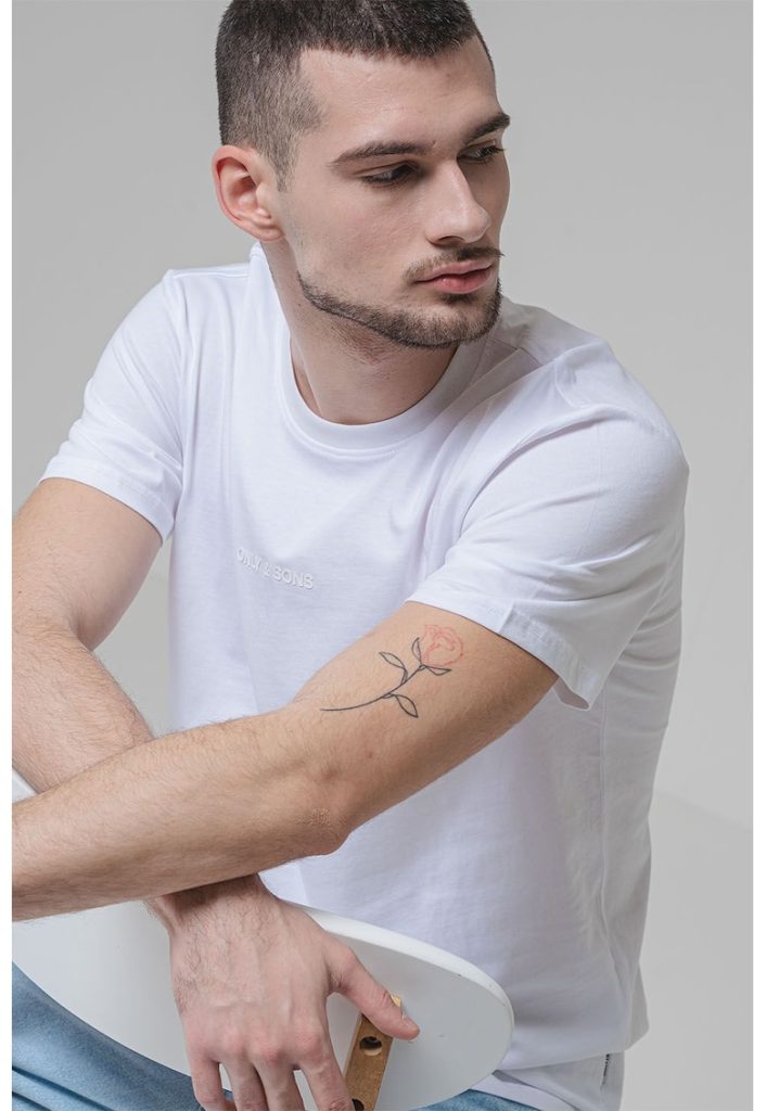 Tricou regular fit cu logo-BARBATI/IMBRACAMINTE/Tricouri si maiouri-IMBRACAMINTE/Tricouri si maiouri