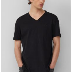 Tricou uni cu decolteu in V-BARBATI/IMBRACAMINTE/Tricouri si maiouri-IMBRACAMINTE/Tricouri si maiouri