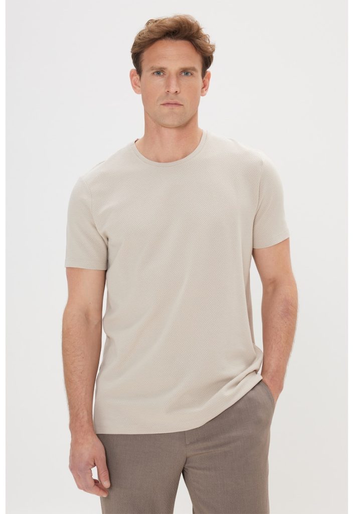 Tricou uni cu decolteu la baza gatului-BARBATI/IMBRACAMINTE/Tricouri si maiouri-IMBRACAMINTE/Tricouri si maiouri