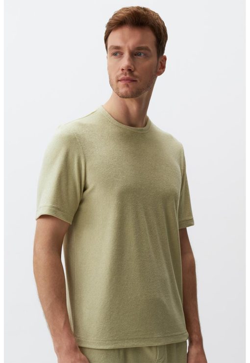 Tricou uni cu decolteu la baza gatului-BARBATI/IMBRACAMINTE/Tricouri si maiouri-IMBRACAMINTE/Tricouri si maiouri