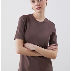 Tricou uni cu decolteu la baza gatului-FEMEI/IMBRACAMINTE/Tricouri si maiouri-IMBRACAMINTE/Tricouri si maiouri