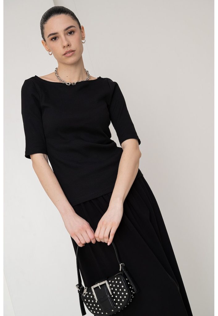 Bluza cu decolteu rotund si maneci medii-FEMEI/IMBRACAMINTE/Bluze-IMBRACAMINTE/Bluze