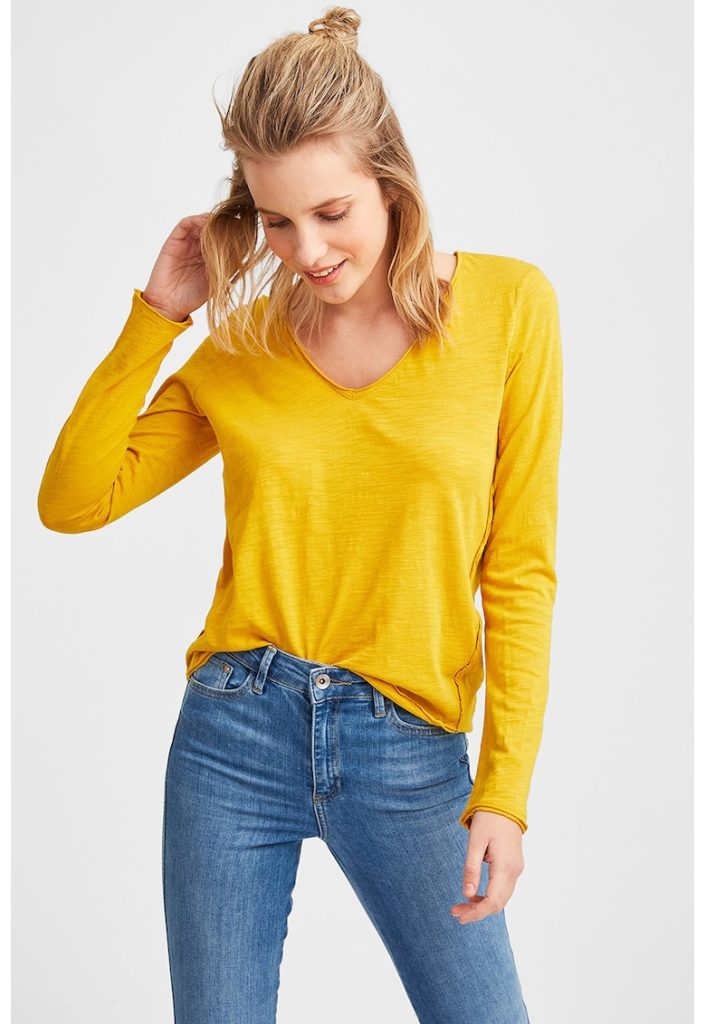 Bluza de bumbac cu decolteu in V-FEMEI/IMBRACAMINTE/Bluze-IMBRACAMINTE/Bluze