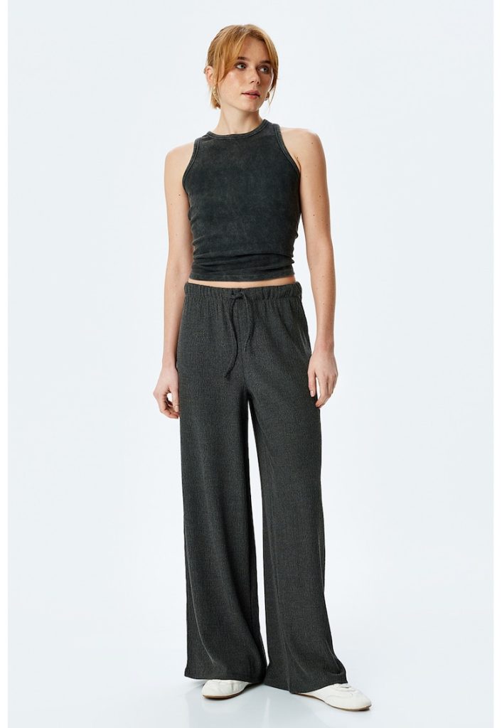 Pantaloni cu croiala dreapta si talie medie-FEMEI/IMBRACAMINTE/Pantaloni si colanti-IMBRACAMINTE/Pantaloni si colanti