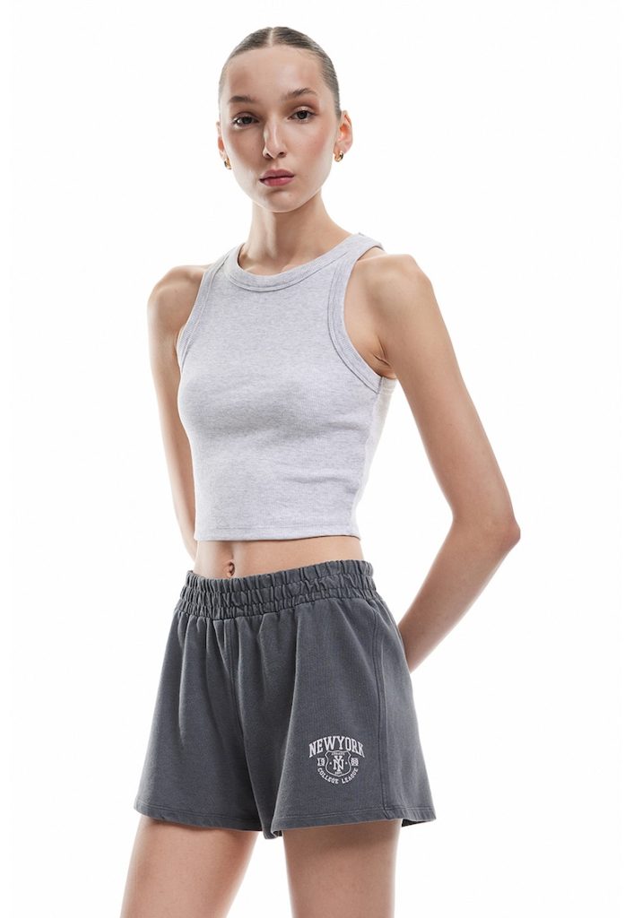 Pantaloni scurti cu talie elastica si imprimeu-FEMEI/IMBRACAMINTE/Pantaloni si colanti-IMBRACAMINTE/Pantaloni si colanti